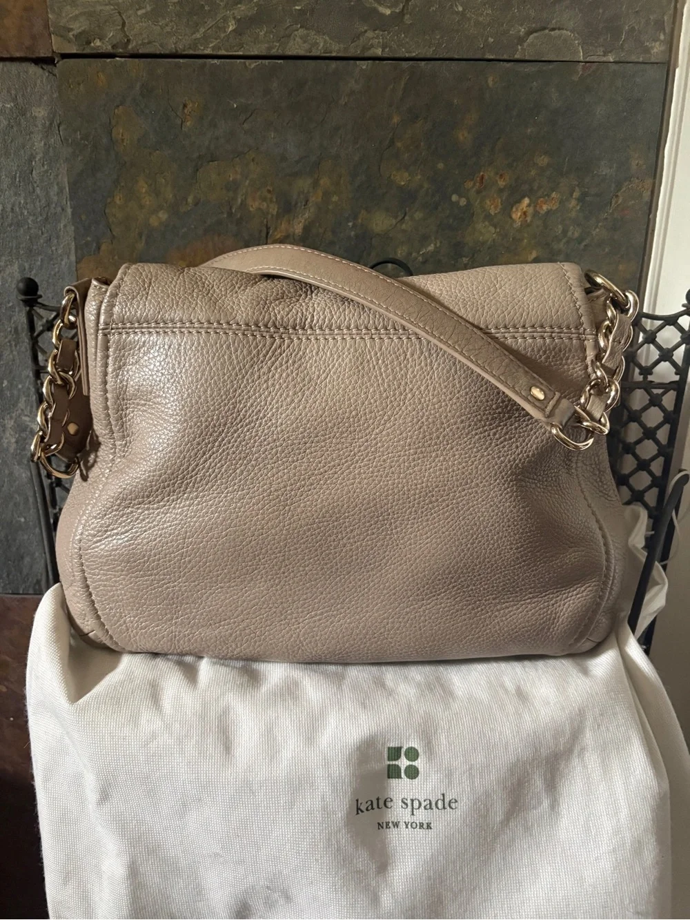 KATE SPADE NEW YORK COBBLE HILL PENNY LEATHER BAG